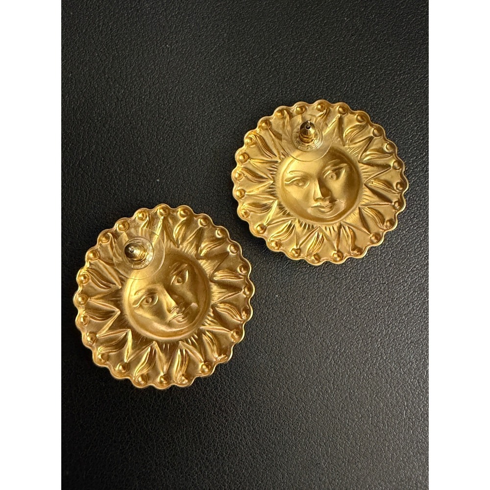 Sun Face Earrings Celestial Oversized Gold Tone Lightweight - Picture 4 of 7